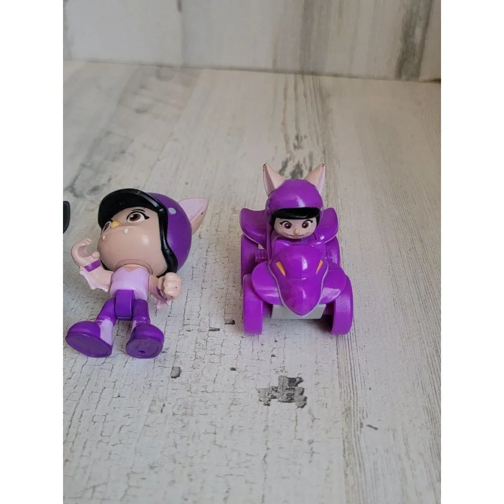 Top wing purple vampire car racing toy set bat variety Nick jr‎